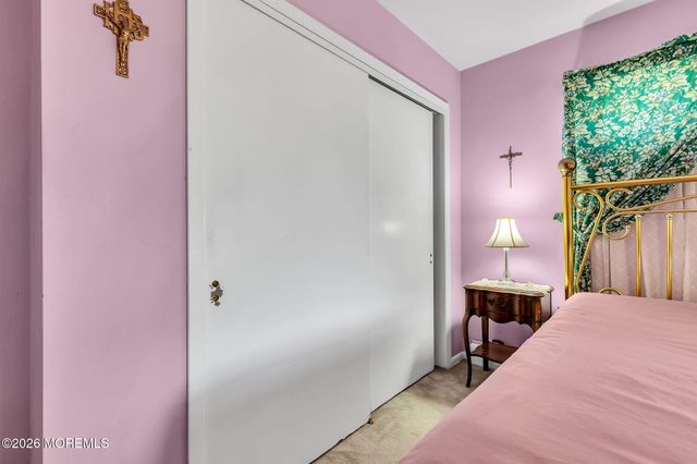 15 Chestnut Street, Port Monmouth, NJ 07758