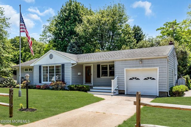 15 Chestnut Street, Port Monmouth, NJ 07758