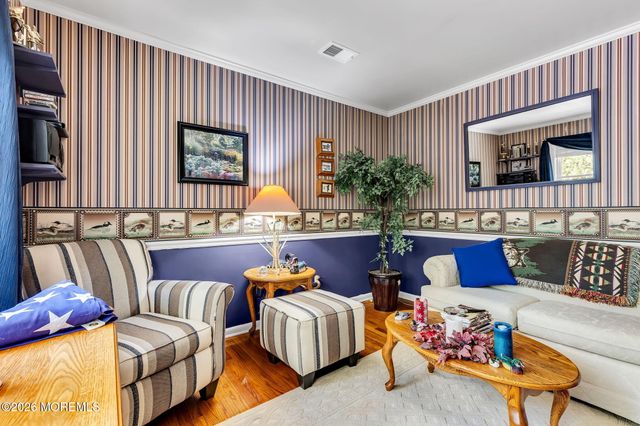 15 Chestnut Street, Port Monmouth, NJ 07758