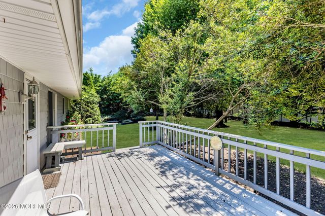 15 Chestnut Street, Port Monmouth, NJ 07758