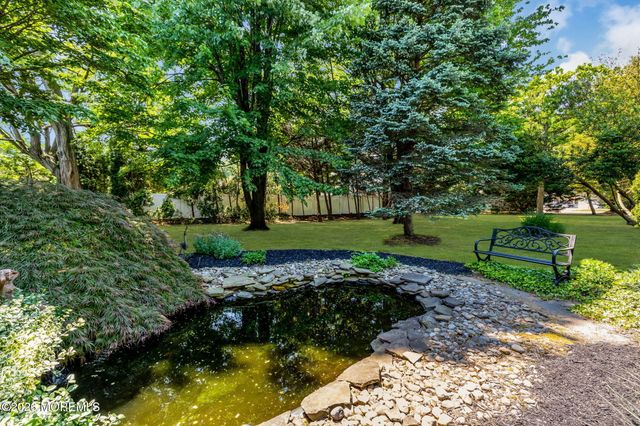 15 Chestnut Street, Port Monmouth, NJ 07758