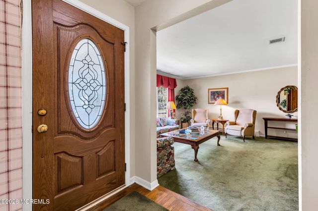 15 Chestnut Street, Port Monmouth, NJ 07758