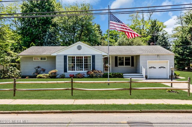 15 Chestnut Street, Port Monmouth, NJ 07758