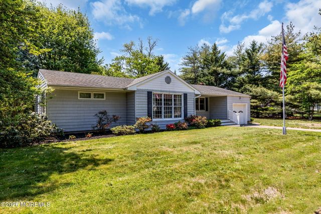 15 Chestnut Street, Port Monmouth, NJ 07758