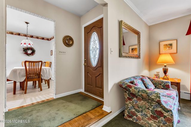 15 Chestnut Street, Port Monmouth, NJ 07758