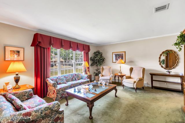 15 Chestnut Street, Port Monmouth, NJ 07758