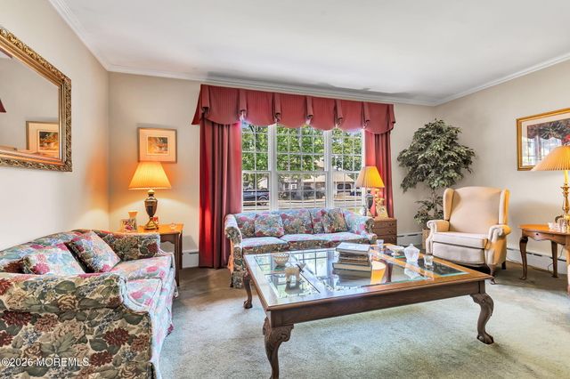 15 Chestnut Street, Port Monmouth, NJ 07758