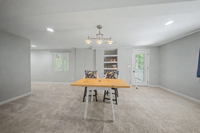 7001 Shadetree Court, Florence, KY 41042