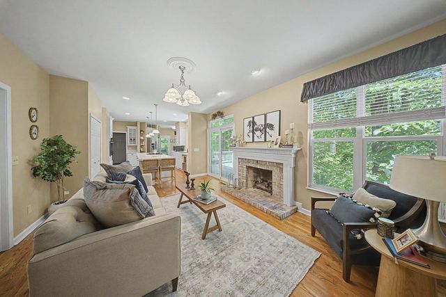 7001 Shadetree Court, Florence, KY 41042