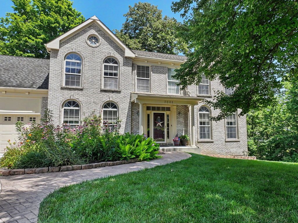 7001 Shadetree Court, Florence, KY 41042