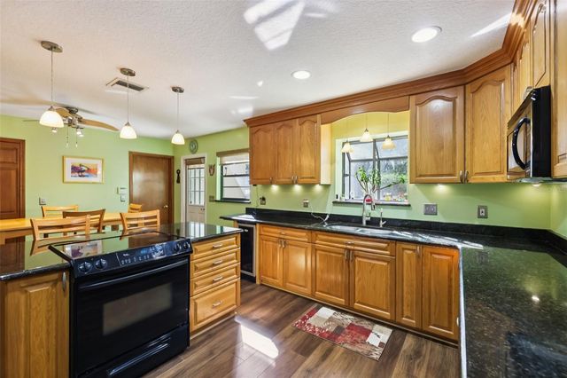 29205 OLD MILL E, Tavares, FL 32778