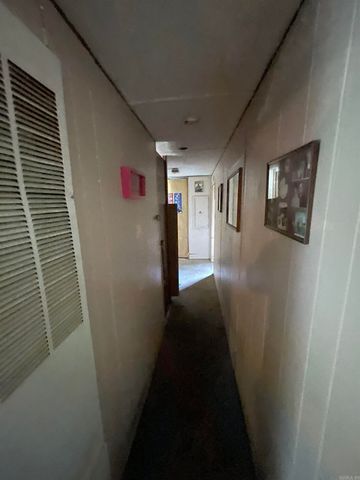 2 Pine Street, Conway, AR 72032