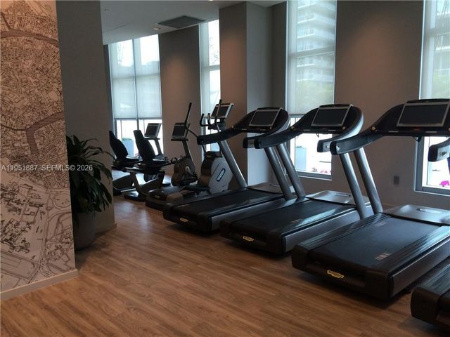 1100 S Miami Ave 2111, Miami, FL 33130