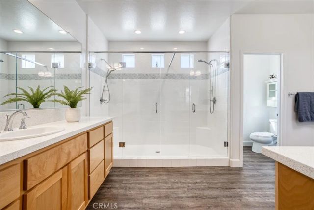 1267 Gold King Place Circle, Dinuba, CA 93618