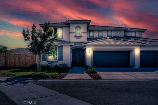1267 Gold King Place Circle, Dinuba, CA 93618