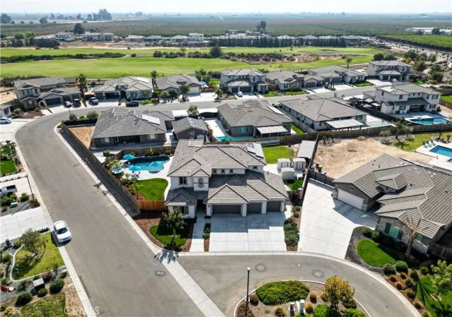 1267 Gold King Place Circle, Dinuba, CA 93618