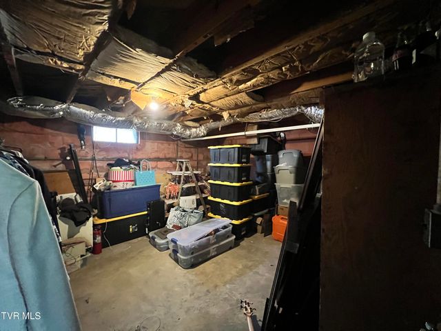432 Dogwood Street, Mount Carmel, TN 37645