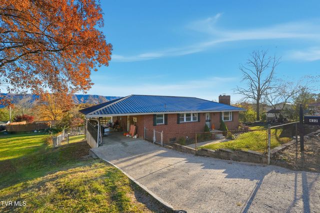 432 Dogwood Street, Mount Carmel, TN 37645
