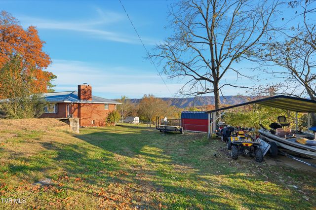 432 Dogwood Street, Mount Carmel, TN 37645
