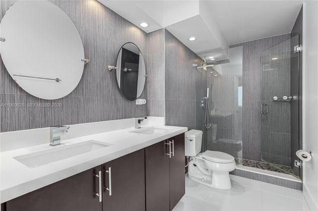 7135 Collins Ave 1025, Miami Beach, FL 33141