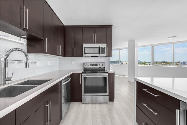 7135 Collins Ave 1025, Miami Beach, FL 33141