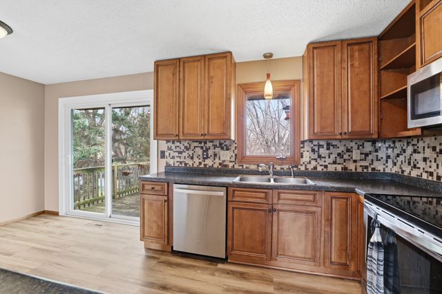 1057 Tamarack Lane, Lino Lakes, MN 55014