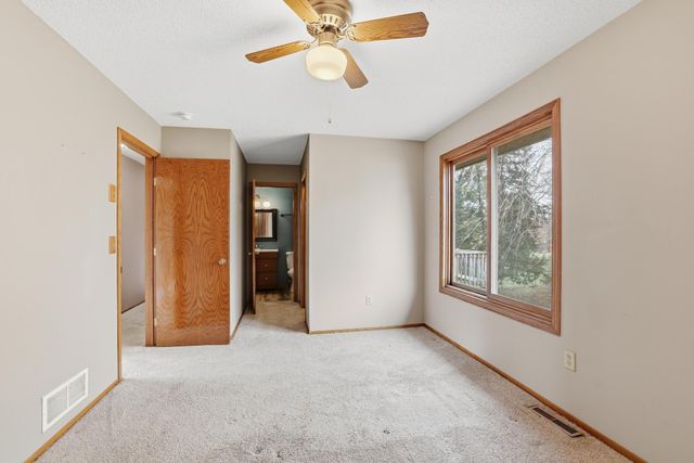 1057 Tamarack Lane, Lino Lakes, MN 55014