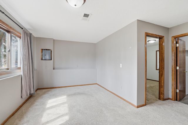 1057 Tamarack Lane, Lino Lakes, MN 55014