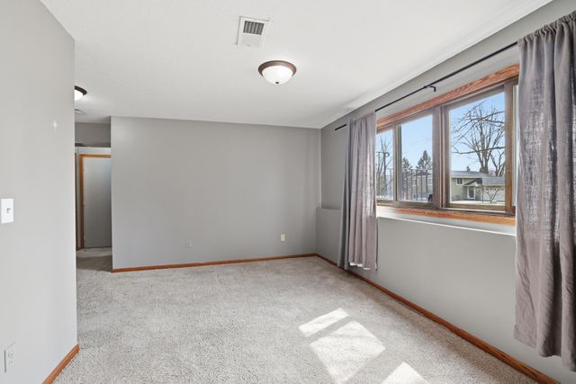 1057 Tamarack Lane, Lino Lakes, MN 55014