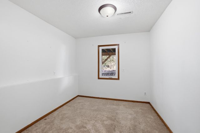 1057 Tamarack Lane, Lino Lakes, MN 55014