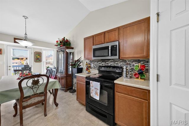 3557 Yellow Jasmine Drive, Bridgeton, MO 63044