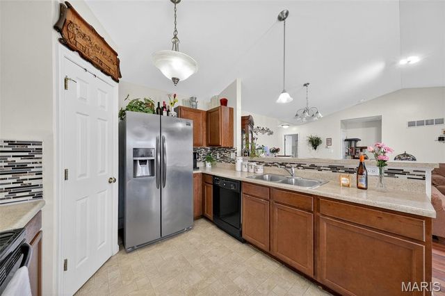 3557 Yellow Jasmine Drive, Bridgeton, MO 63044