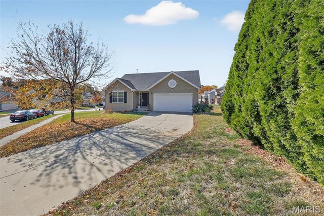 3557 Yellow Jasmine Drive, Bridgeton, MO 63044