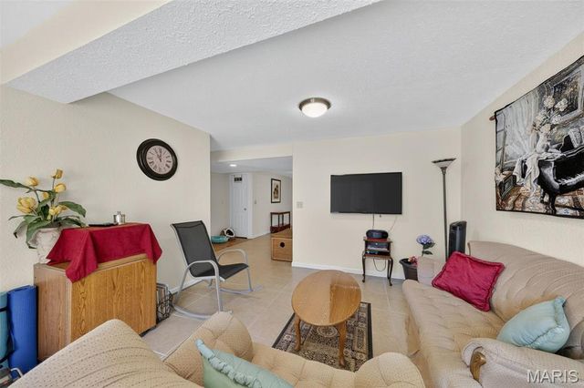 3557 Yellow Jasmine Drive, Bridgeton, MO 63044