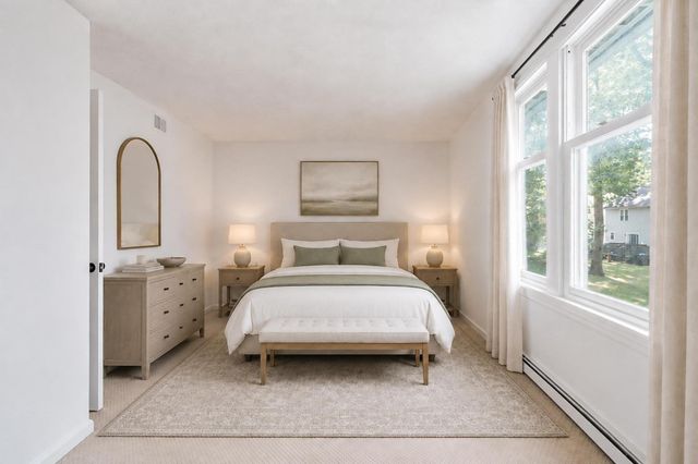 152 Wellman Ave. 152, Chelmsford, MA 01863