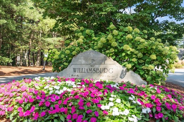 152 Wellman Ave. 152, Chelmsford, MA 01863