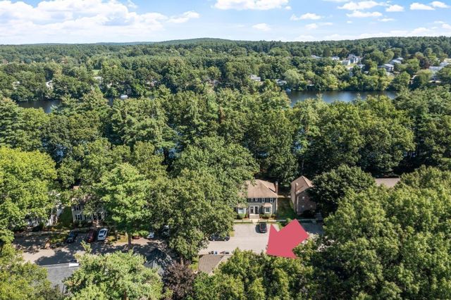 152 Wellman Ave. 152, Chelmsford, MA 01863