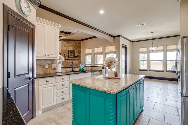 8613 Tuscan Way, Godley, TX 76044