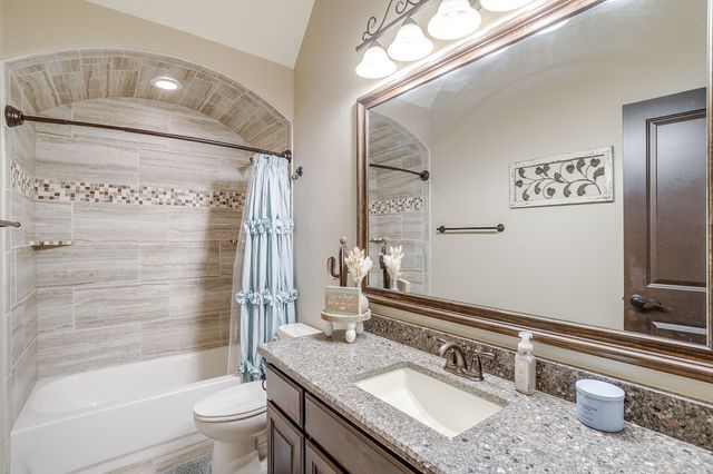 8613 Tuscan Way, Godley, TX 76044