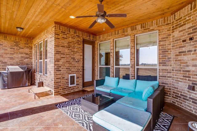 8613 Tuscan Way, Godley, TX 76044