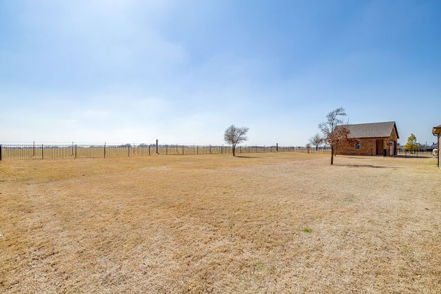 8613 Tuscan Way, Godley, TX 76044