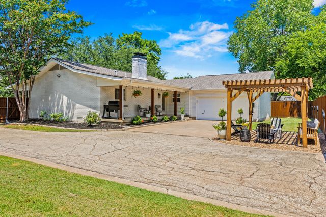 404 Paula, Mckinney, TX 75069