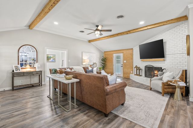 404 Paula, Mckinney, TX 75069
