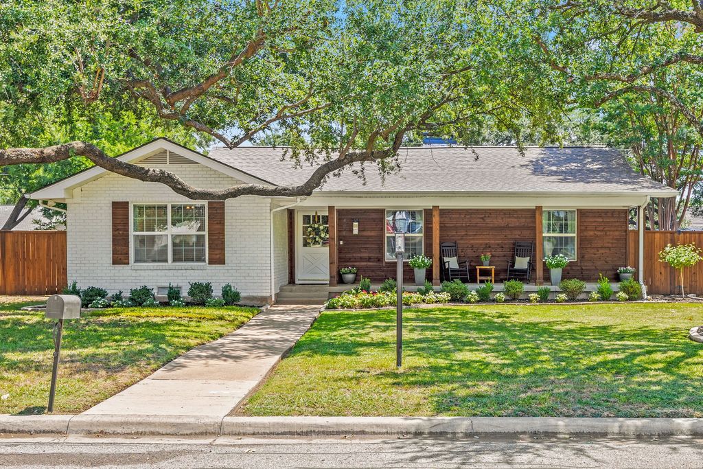404 Paula, Mckinney, TX 75069