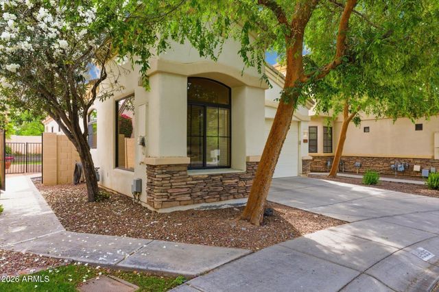 6535 N 14TH Place, Phoenix, AZ 85014