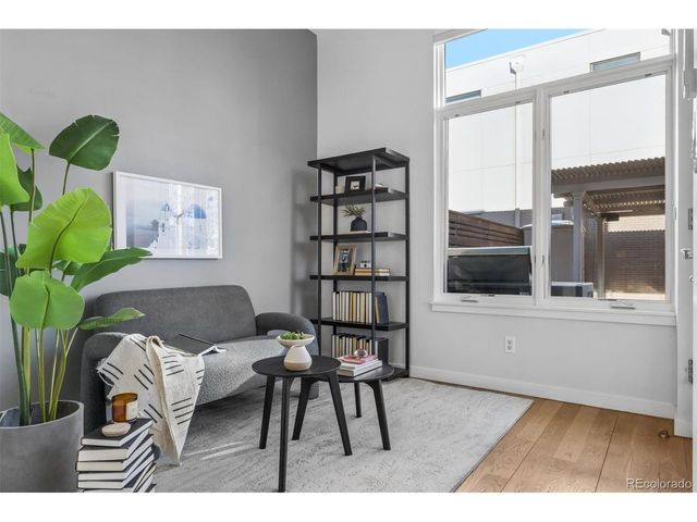 3216 Zuni St, Denver, CO 80211