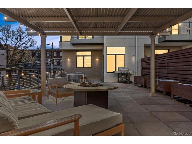 3216 Zuni St, Denver, CO 80211