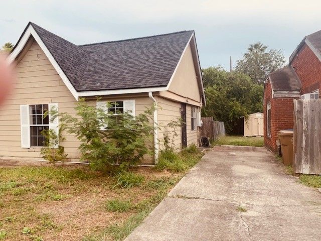 627 Southern St, Corpus Christi, TX 78404