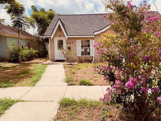 627 Southern St, Corpus Christi, TX 78404