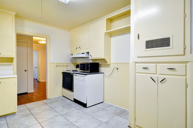 3367 Binyon Avenue, Fort Worth, TX 76133